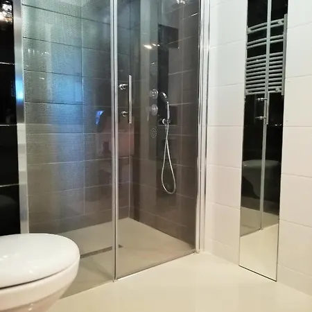 公寓 Trampa Centrum Z Garazem 400m Do Plazy