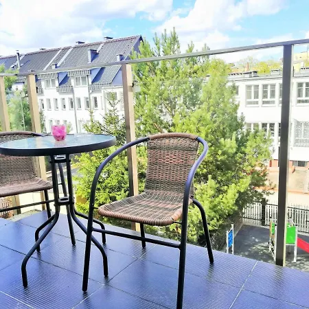 Trampa Centrum Z Garazem 400m Do Plazy 吉日茨科