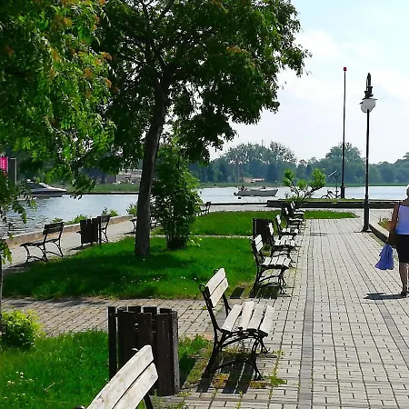 Trampa Nad Jeziorem Niegocin, Centrum Giżycko