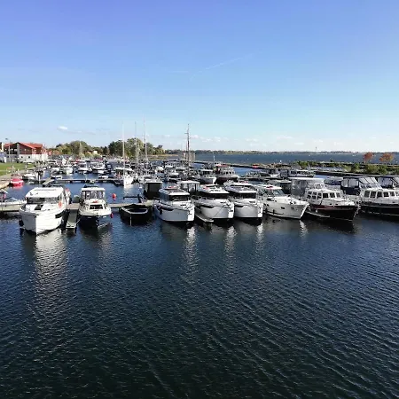 Trampa Centrum Z Garazem 400m Do Plazy 吉日茨科