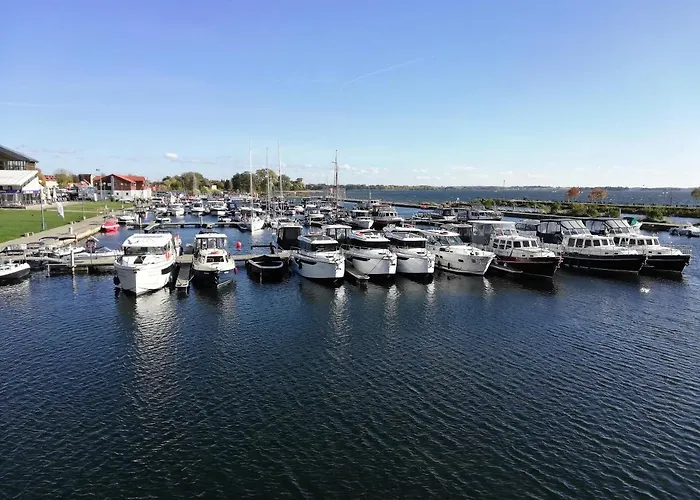 Trampa Centrum Z Garazem 400m Do Plazy 吉日茨科