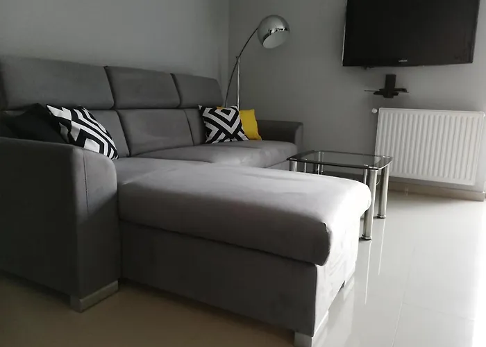 Trampa Centrum Z Garazem 400m Do Plazy