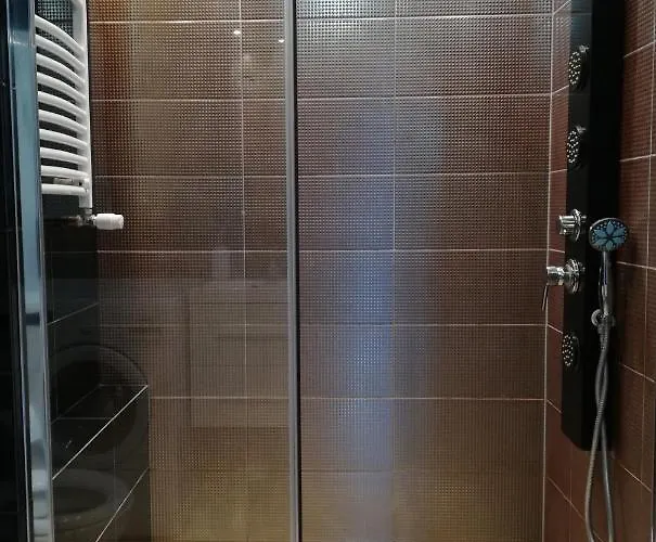 Trampa Centrum Z Garazem 400m Do Plazy 吉日茨科